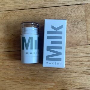 Milk Matte Bronzer Stick